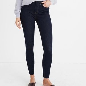Madewell Petite Roadtripper Jeggings in Pember